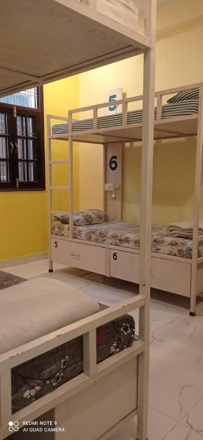 Hostel Hashtag Traveler'S Lucknow Zewnętrze zdjęcie