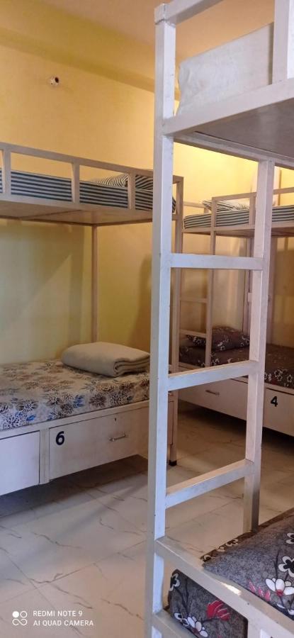 Hostel Hashtag Traveler'S Lucknow Zewnętrze zdjęcie