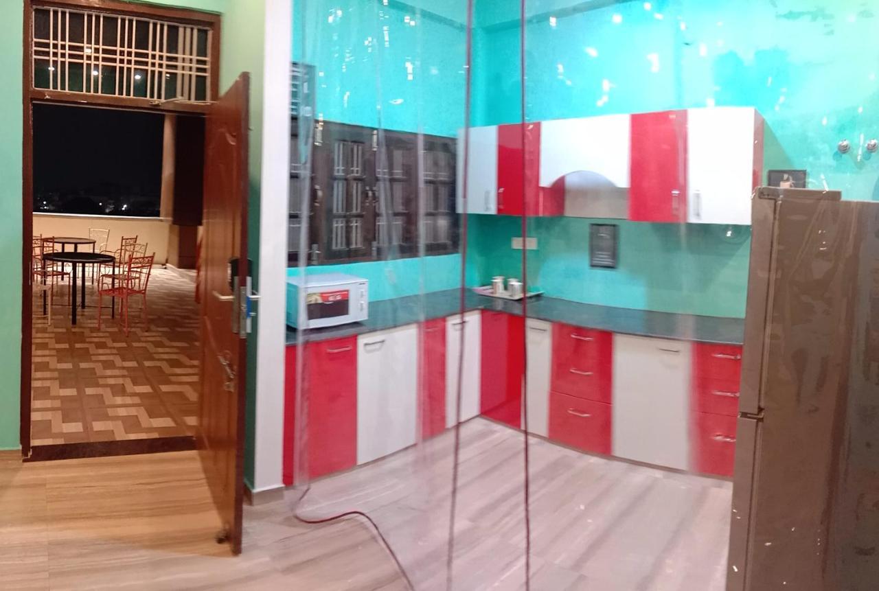 Hostel Hashtag Traveler'S Lucknow Zewnętrze zdjęcie
